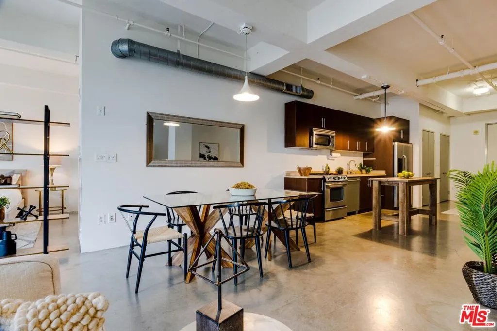 849 S Broadway 610, Los Angeles, California 90014 home-pic-12